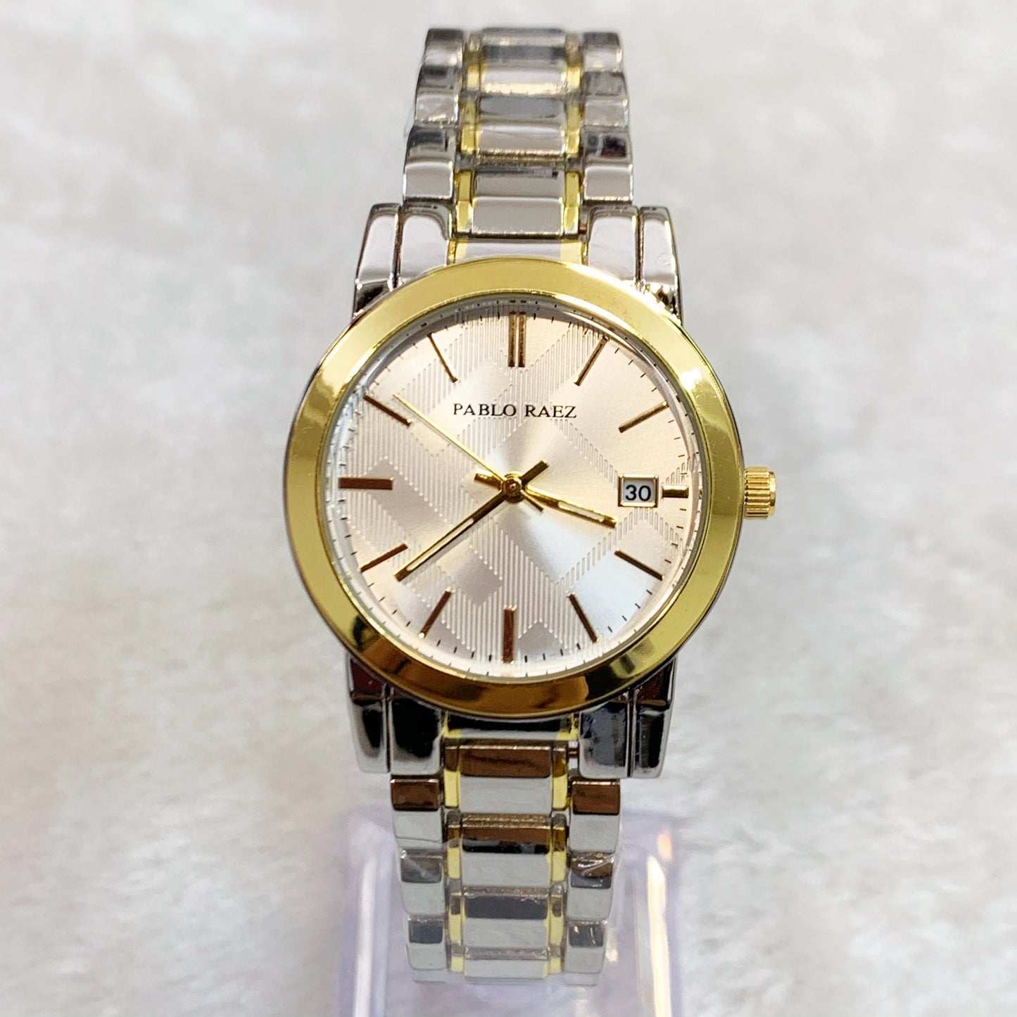 PABLO RAEZ New Creative Women Clocks Top Fashion Popular Quartz Lady Dress Watch Relogio Feminino Steel Wristwatches Reloj Mujer