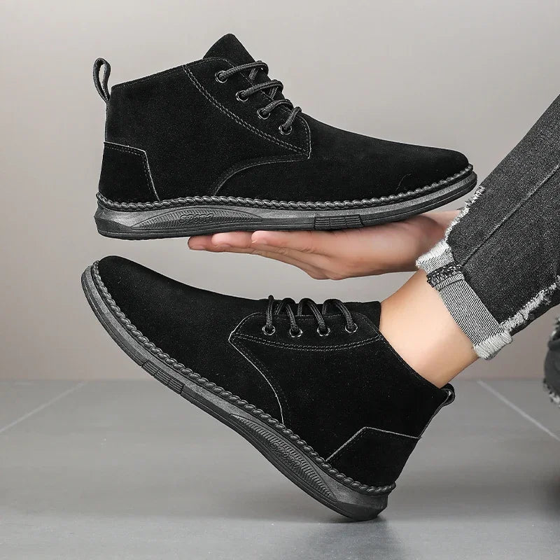 Winter Outdoor Men Casual Shoes Leather Ankle Boots No-slip High Top Male Work Shoes High Quanlity Square Head Men Chelsea Boots