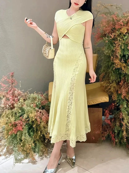 Elegant cross-top sleeveless women's dress Lace splicing elastic slim knitted long dress 2025 summer new style