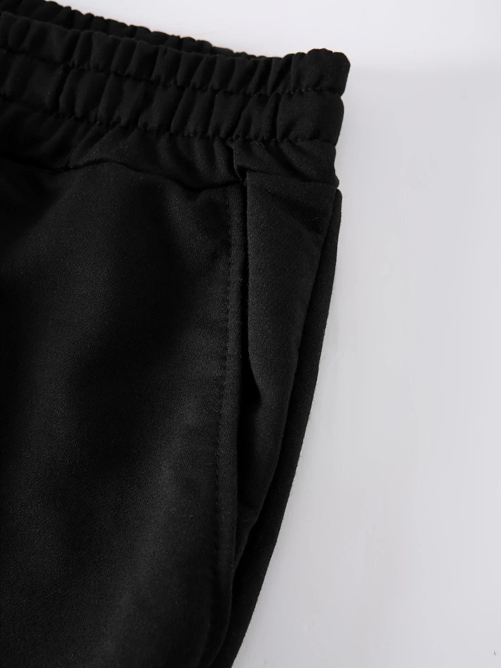 Enjoy Your Life. Men's Shorts with Letter Prints Are Perfect for Summer Exercise and Outdoor Activities in A Street Style