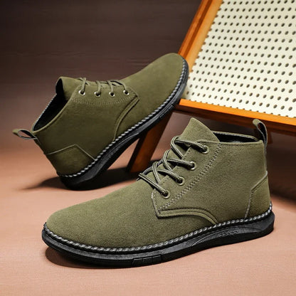 Winter Outdoor Men Casual Shoes Leather Ankle Boots No-slip High Top Male Work Shoes High Quanlity Square Head Men Chelsea Boots