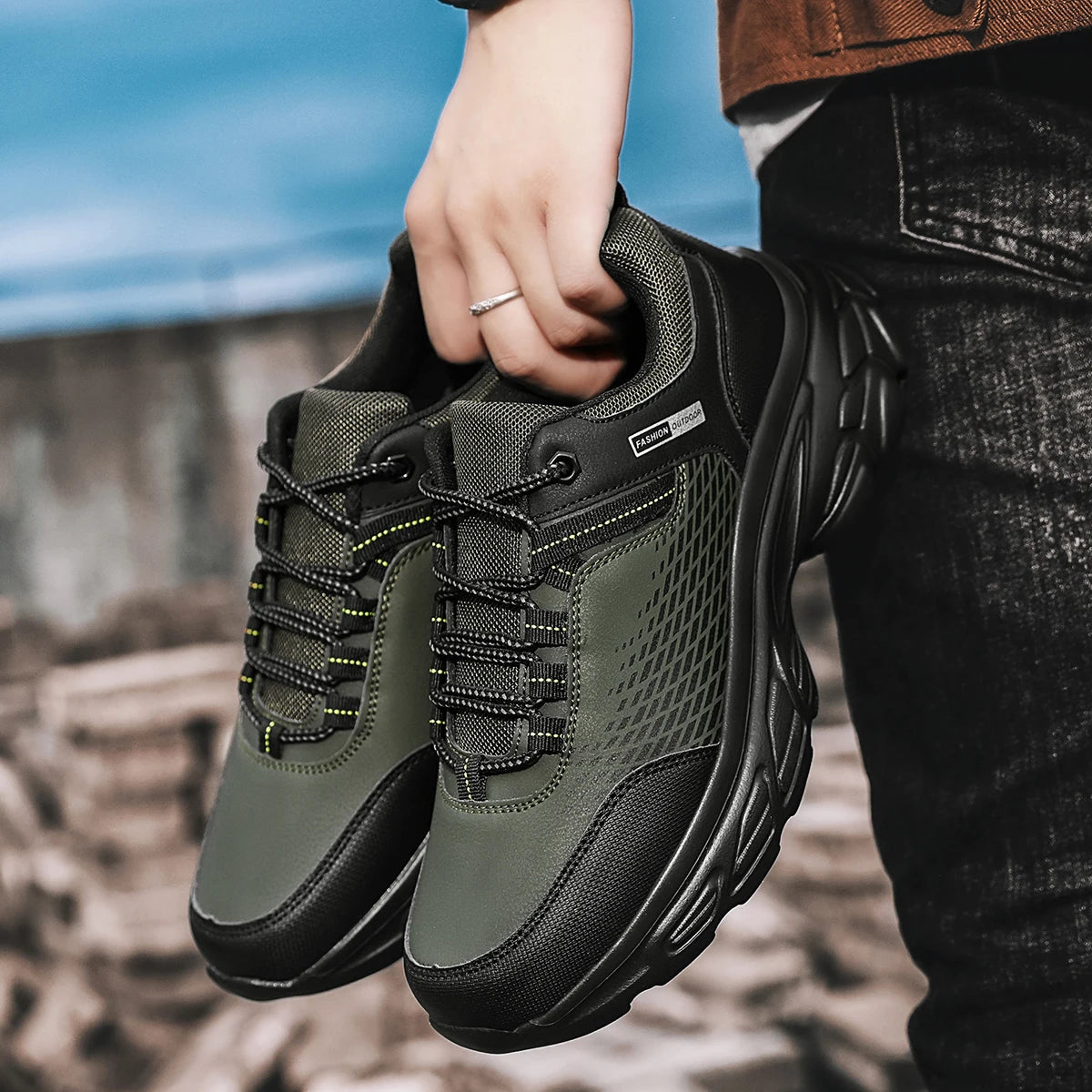 Men's Hiking Shoes Outdoor Trainers Lace-Up Climbing Shoes Men Trekking Sneakers Anti-Slip Hunting Sneakers