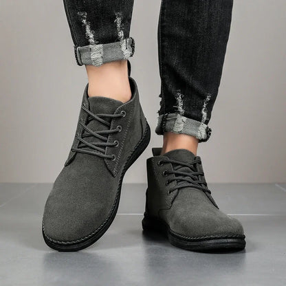 Winter Outdoor Men Casual Shoes Leather Ankle Boots No-slip High Top Male Work Shoes High Quanlity Square Head Men Chelsea Boots