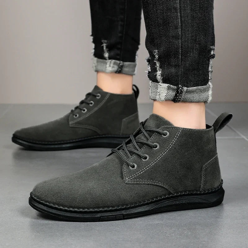 Winter Outdoor Men Casual Shoes Leather Ankle Boots No-slip High Top Male Work Shoes High Quanlity Square Head Men Chelsea Boots