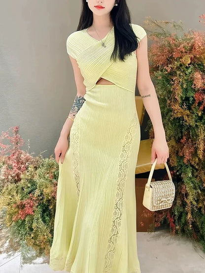 Elegant cross-top sleeveless women's dress Lace splicing elastic slim knitted long dress 2025 summer new style