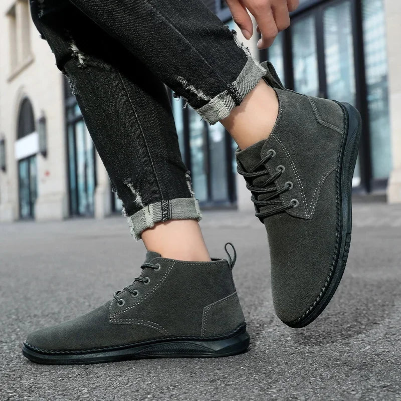 Winter Outdoor Men Casual Shoes Leather Ankle Boots No-slip High Top Male Work Shoes High Quanlity Square Head Men Chelsea Boots