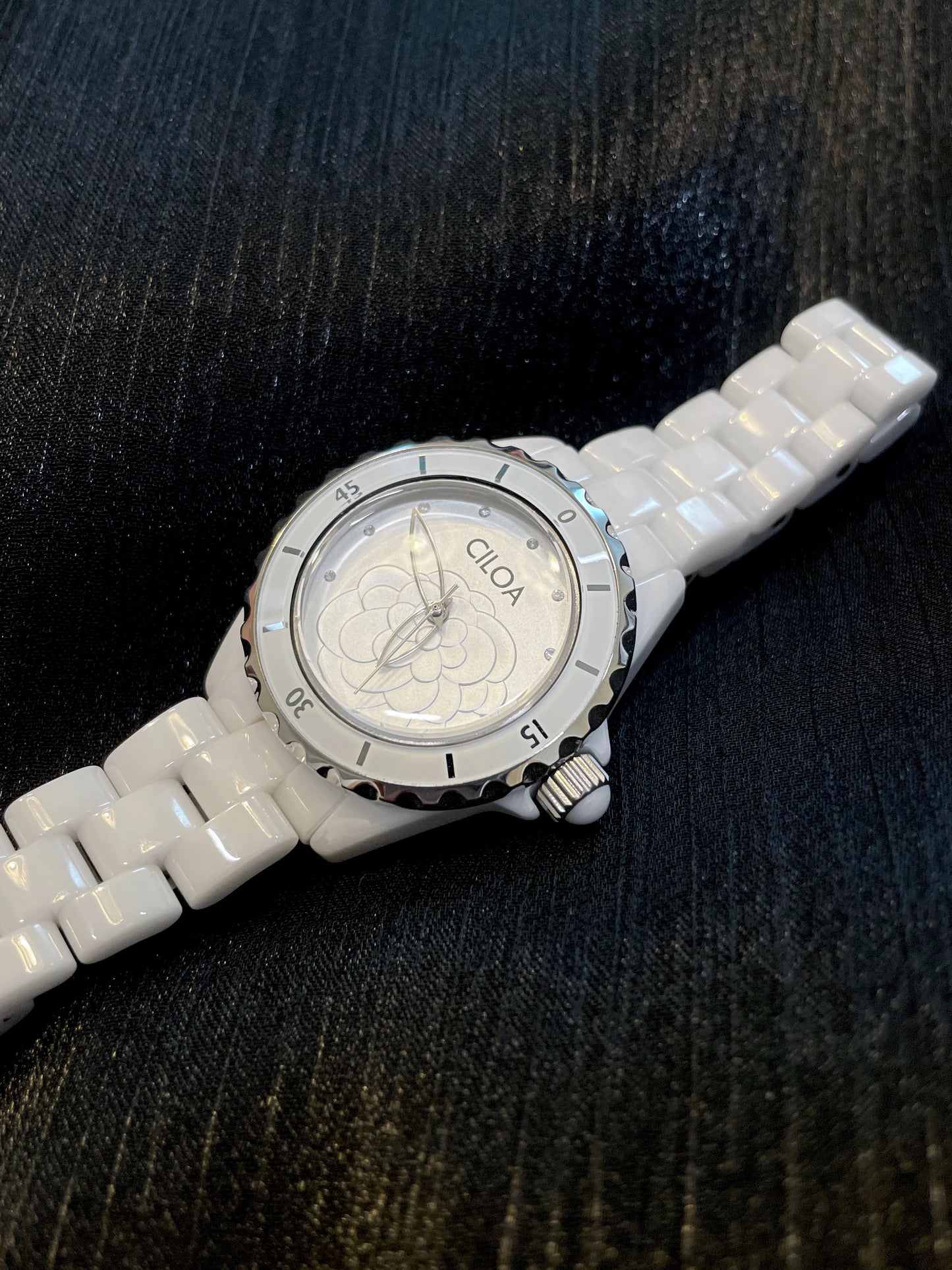 Camellia watch 2025 new women's white ceramic light luxury women's small fragrance style women's watch