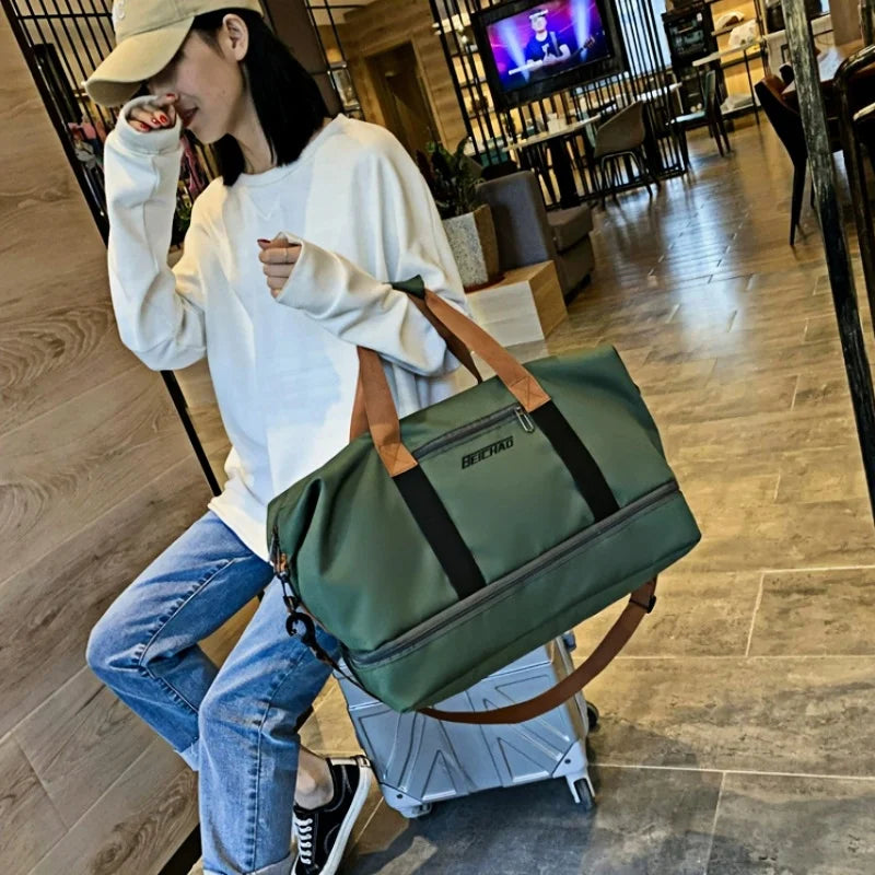 Fitness bag Large capacity Short distance luggage portable fitness bag Travel bag Shoulder handbag Men's sports waterproof bag