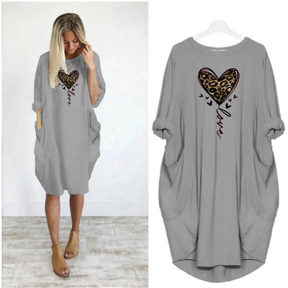Women's spring and summer leopard print heart-shaped print casual and fashionable loose plus size long sleeved pocket dress