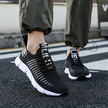 Men's Comfortable Shock-absorbing Design Running Shoes Lightweight Eye-catching Breathable Trendy Grid Anti Slip Casual Shoes