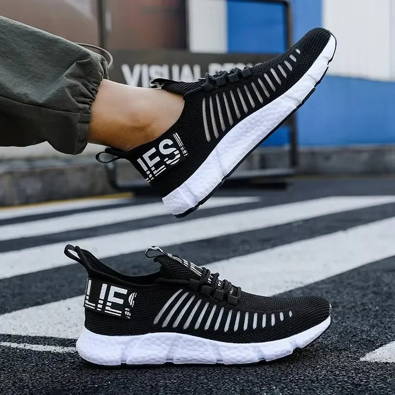 Men's Comfortable Shock-absorbing Design Running Shoes Lightweight Eye-catching Breathable Trendy Grid Anti Slip Casual Shoes