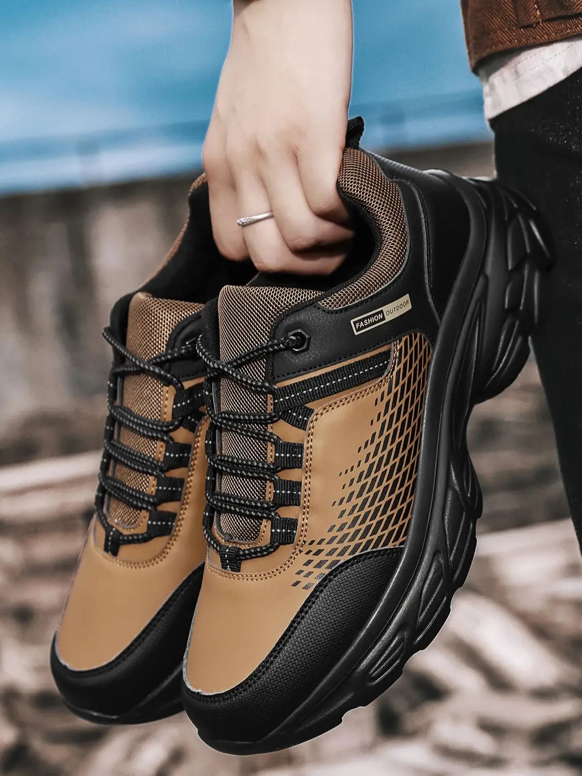 Men's Hiking Shoes Outdoor Trainers Lace-Up Climbing Shoes Men Trekking Sneakers Anti-Slip Hunting Sneakers