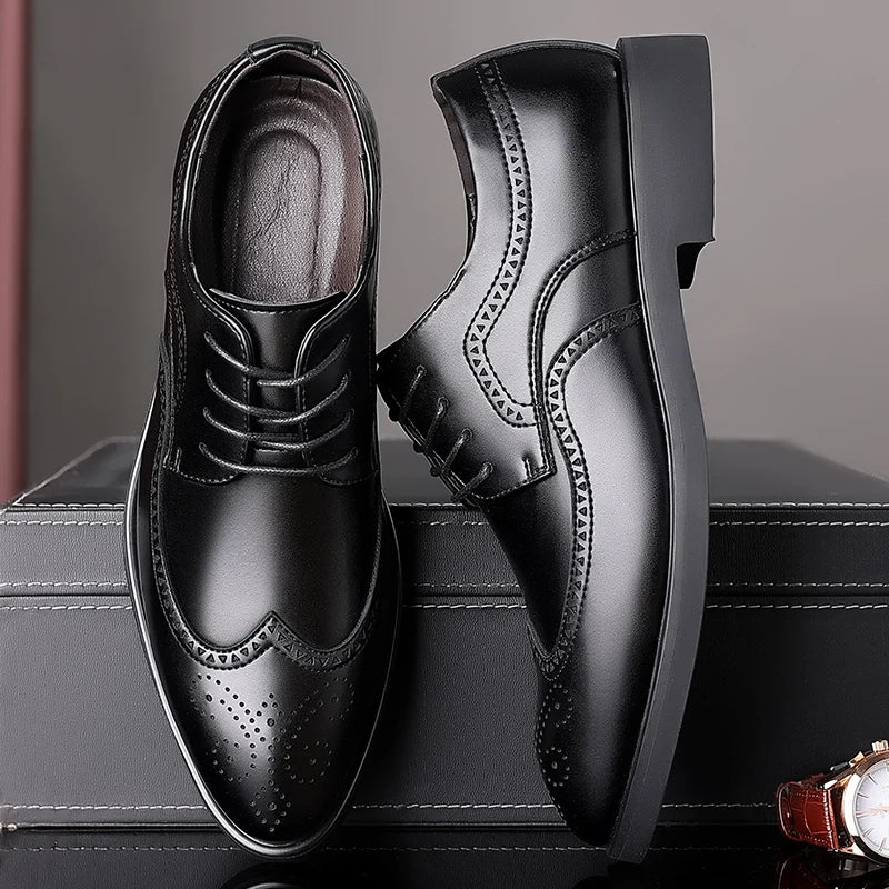 Men's Elegant British Brogue Derby Shoes Lace-Up Patchwork Breathable Formal Dress Shoes Business Wedding Thanksgiving Christmas