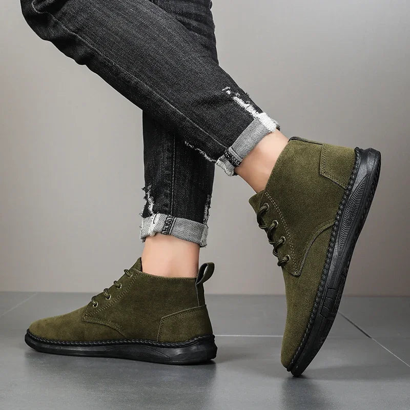 Winter Outdoor Men Casual Shoes Leather Ankle Boots No-slip High Top Male Work Shoes High Quanlity Square Head Men Chelsea Boots