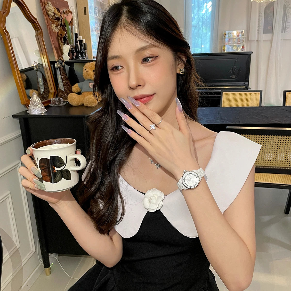 Camellia watch 2025 new women's white ceramic light luxury women's small fragrance style women's watch