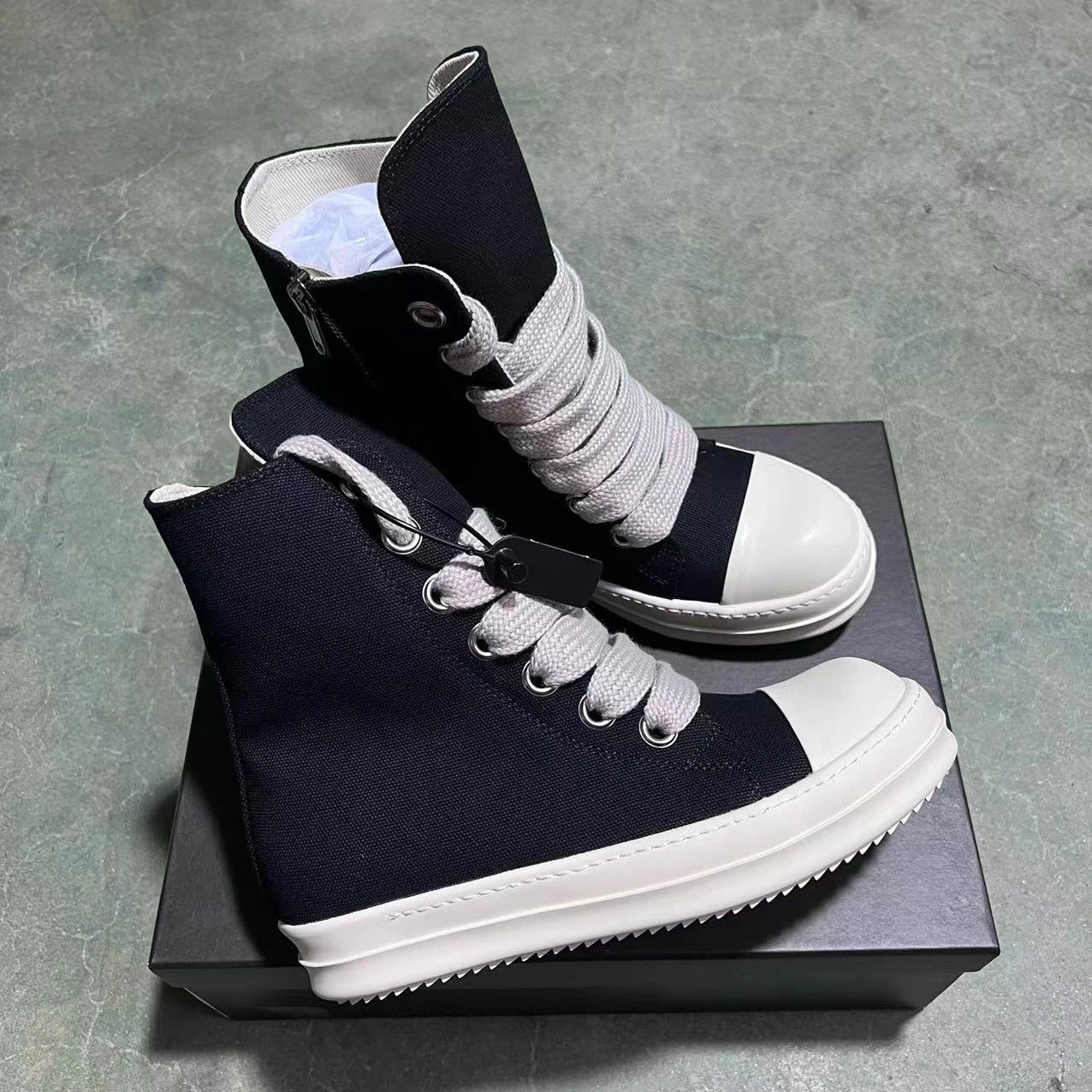 Designer Women Sneaker High Top Jumbo Lace Up Men Shoe Black Luxury Casual Street Canvas Shoe Zip Platform Flat Ankle Boot