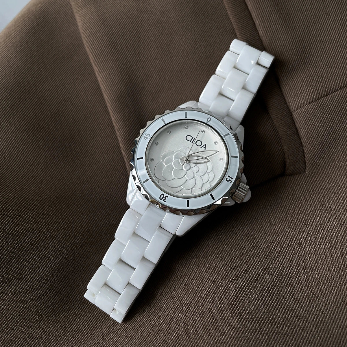 Camellia watch 2025 new women's white ceramic light luxury women's small fragrance style women's watch