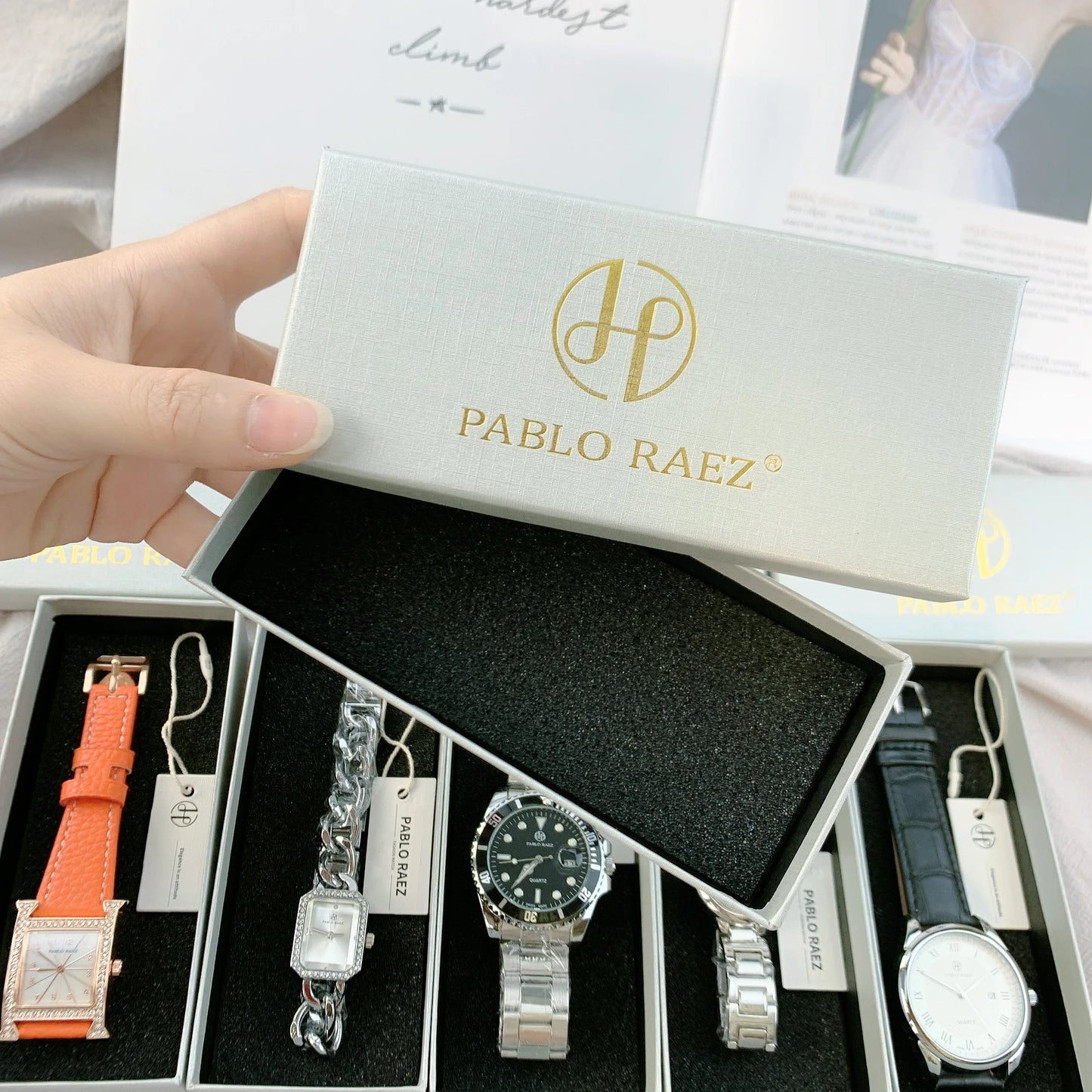 PABLO RAEZ New Creative Women Clocks Top Fashion Popular Quartz Lady Dress Watch Relogio Feminino Steel Wristwatches Reloj Mujer